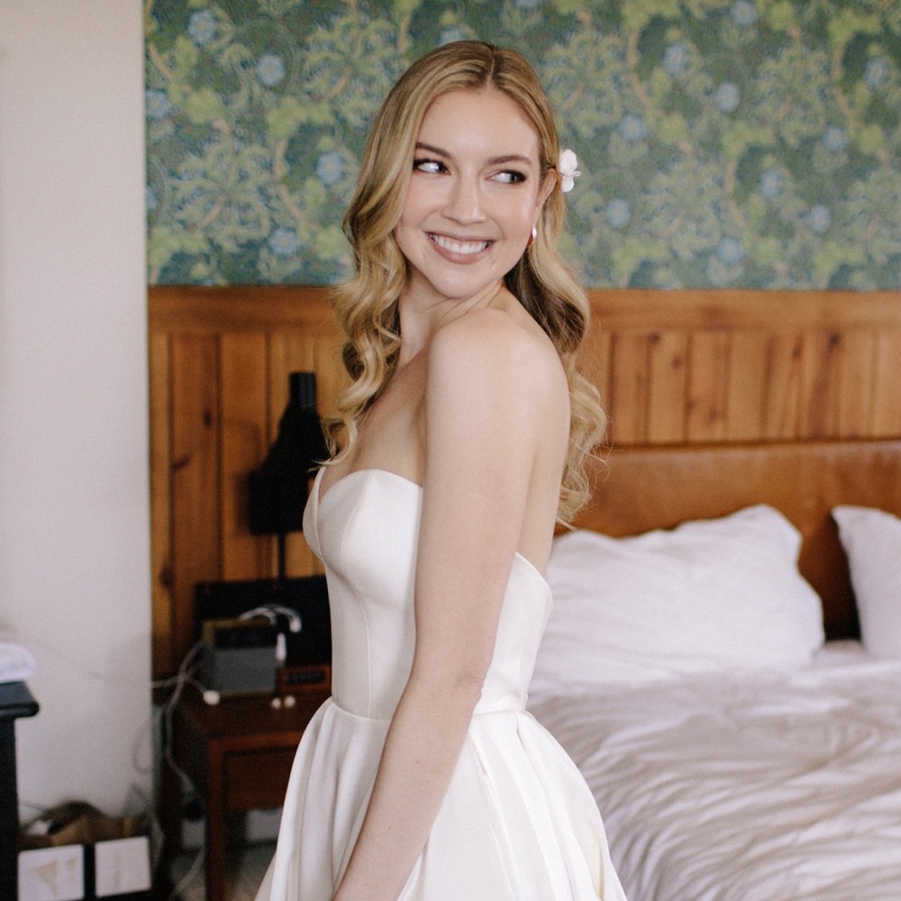 Meet your Posher, Eve